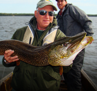 Esnagami fly in fishing lodge northern ontario - monster pike
